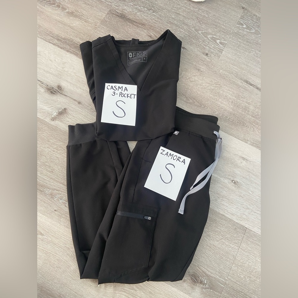 Figs Small Scrubs (Black)